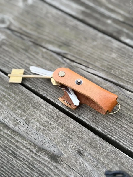 Ключница кожаная KeyCase M Янтарная