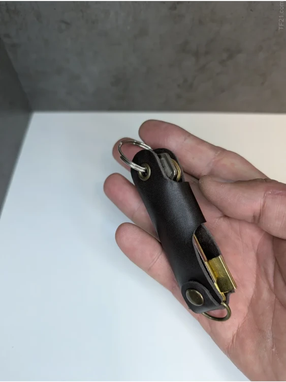 Ключница кожаная KeyCase M на кольце