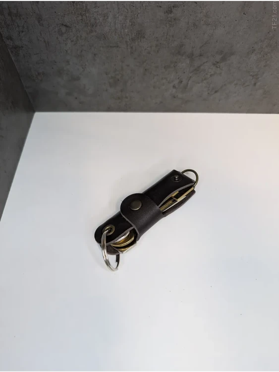 Ключница кожаная KeyCase M на кольце