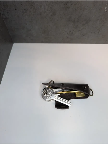 Ключница кожаная KeyCase M Коричневая с кольцом
