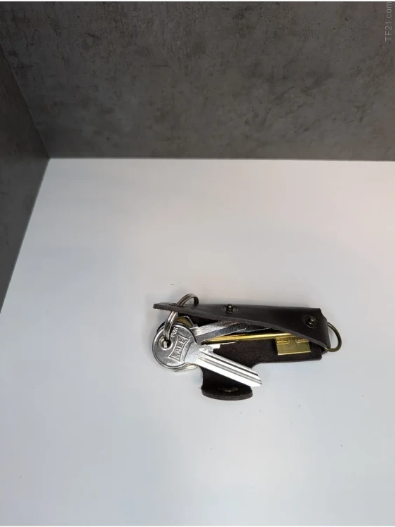 Ключница кожаная KeyCase M на кольце