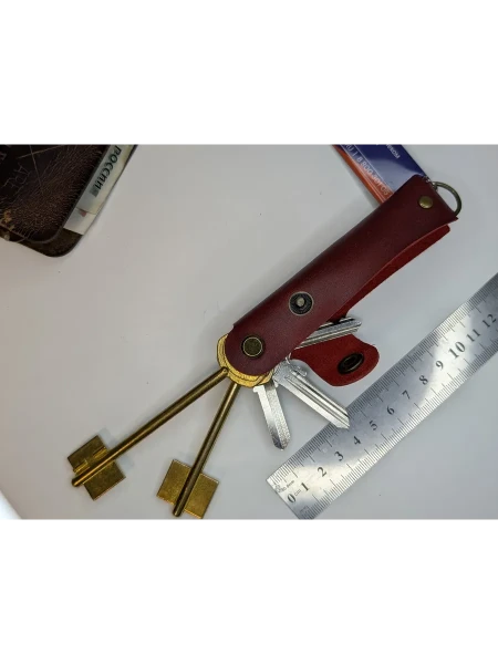 Ключница кожаная KeyCase ML Красно-пурпурная 