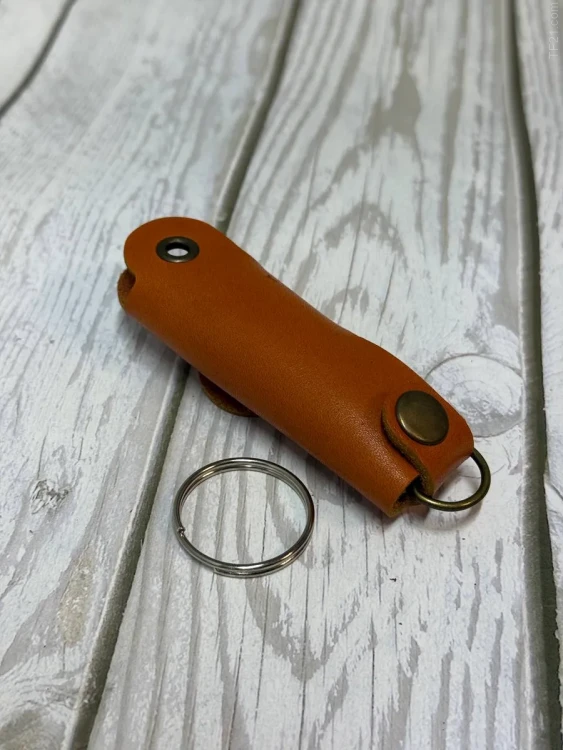 KeyCase Ключница карманная, M, янтарь, на кольцо