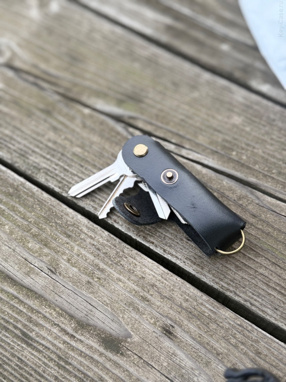 KeyCase Ключница карманная, M, черная, на винте