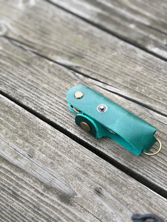 KeyCase Ключница карманная, L, зеленая, на винте