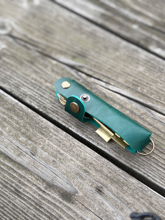 KeyCase Ключница карманная, ML,зеленая, на винте
