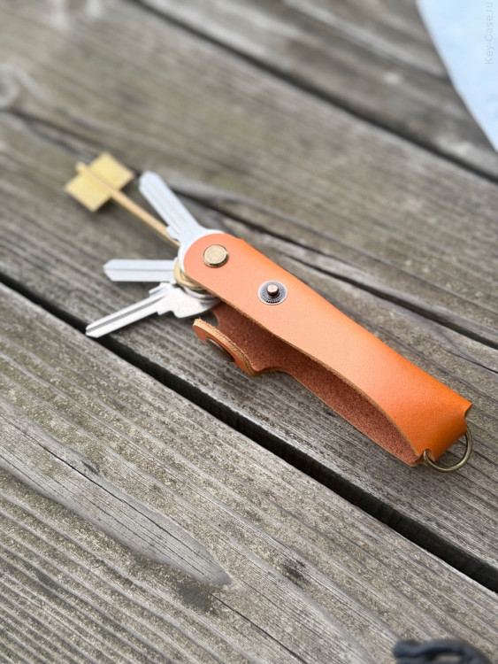 KeyCase Ключница карманная, ML, янтарь, на винте