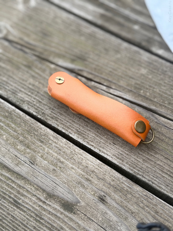 KeyCase Ключница карманная, ML, янтарь, на винте