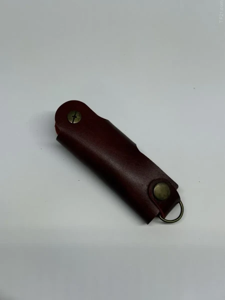 Ключница кожаная KeyCase L Красно-пурпурная